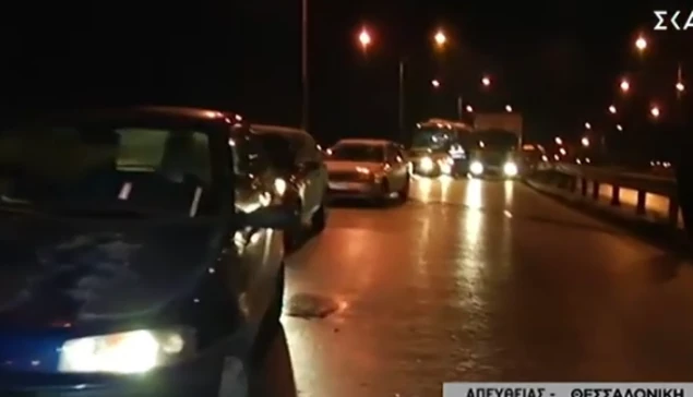 Καραμπόλα 10 αυτοκινήτων στη Θεσσαλονίκη λόγω παγετού